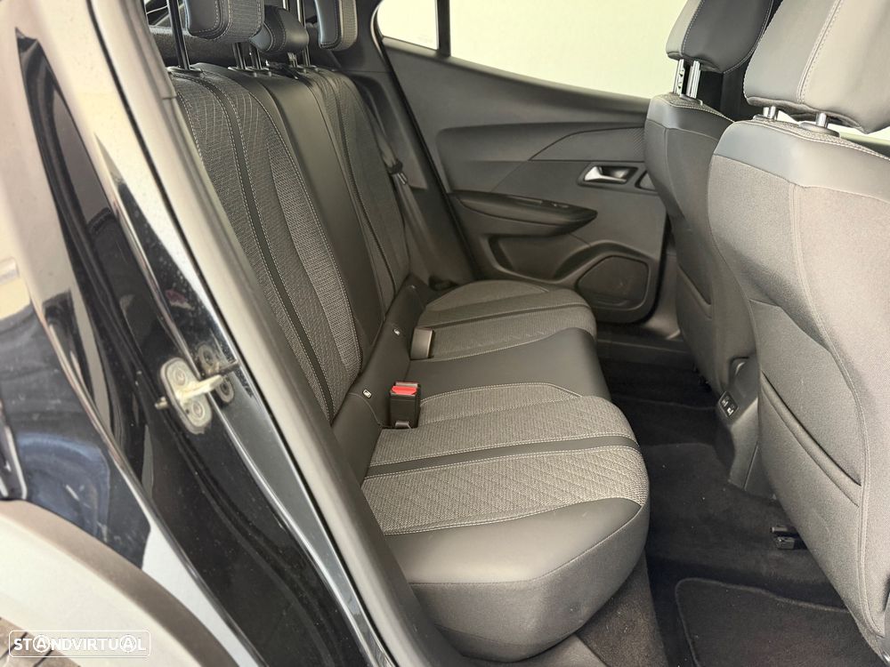 Peugeot 2008 1.2 PureTech Allure Pack EAT8 - 15