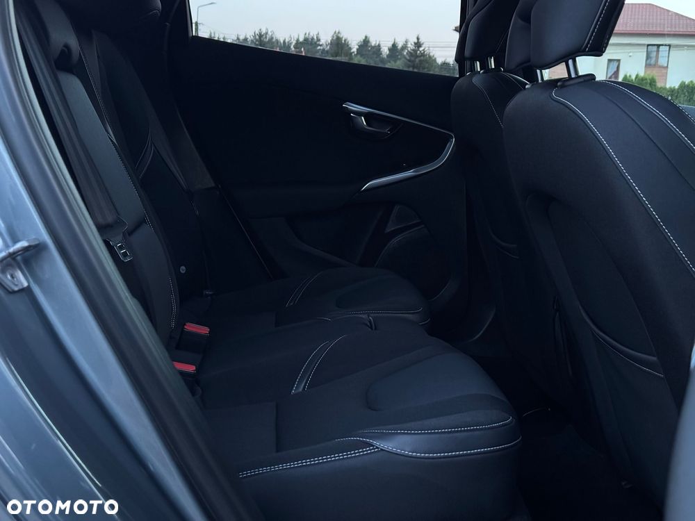 Volvo V40 D2 Drive-E Summum - 31