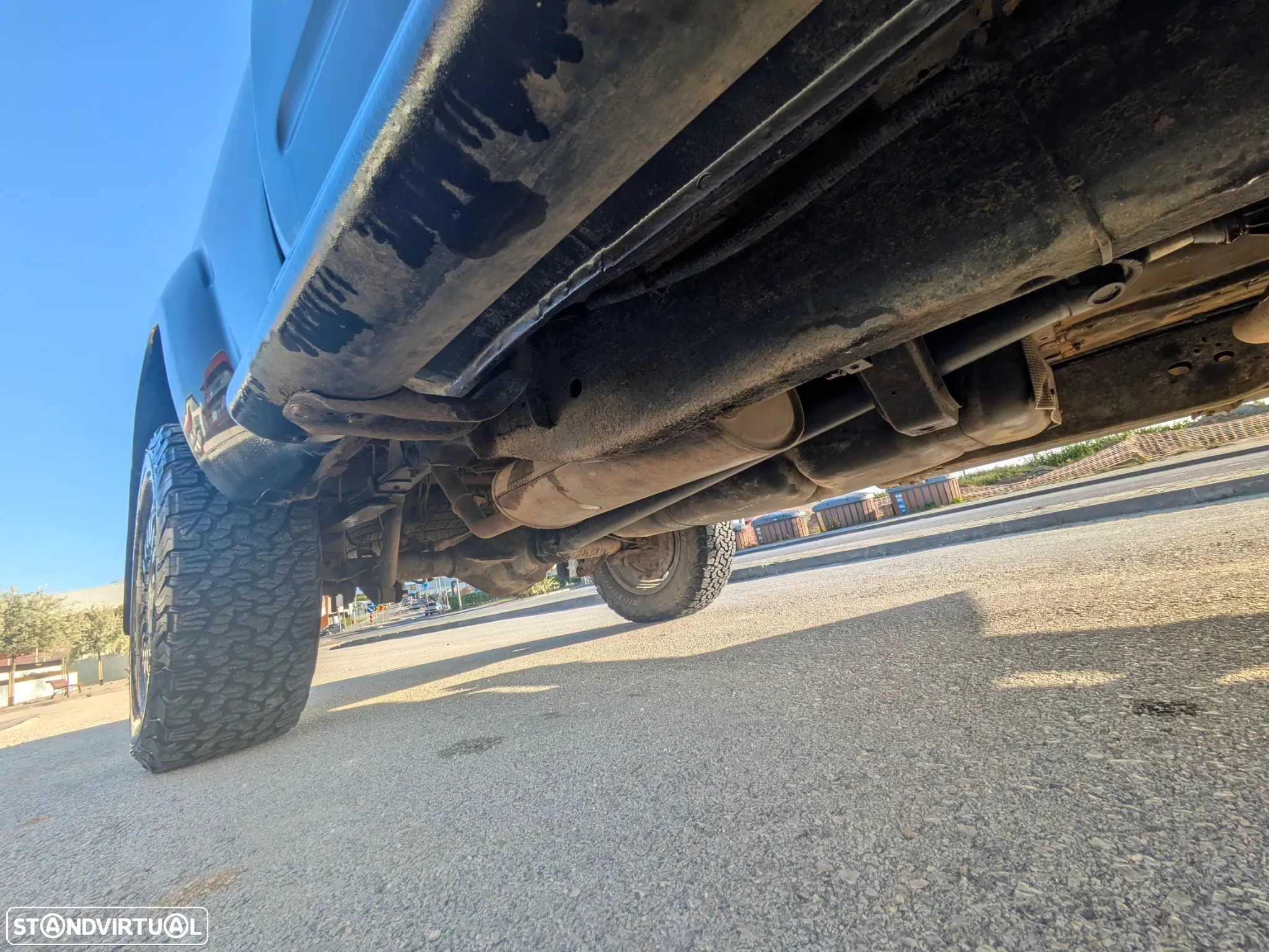 Nissan Navara 2.5 dCi KC SE+BDT - 6