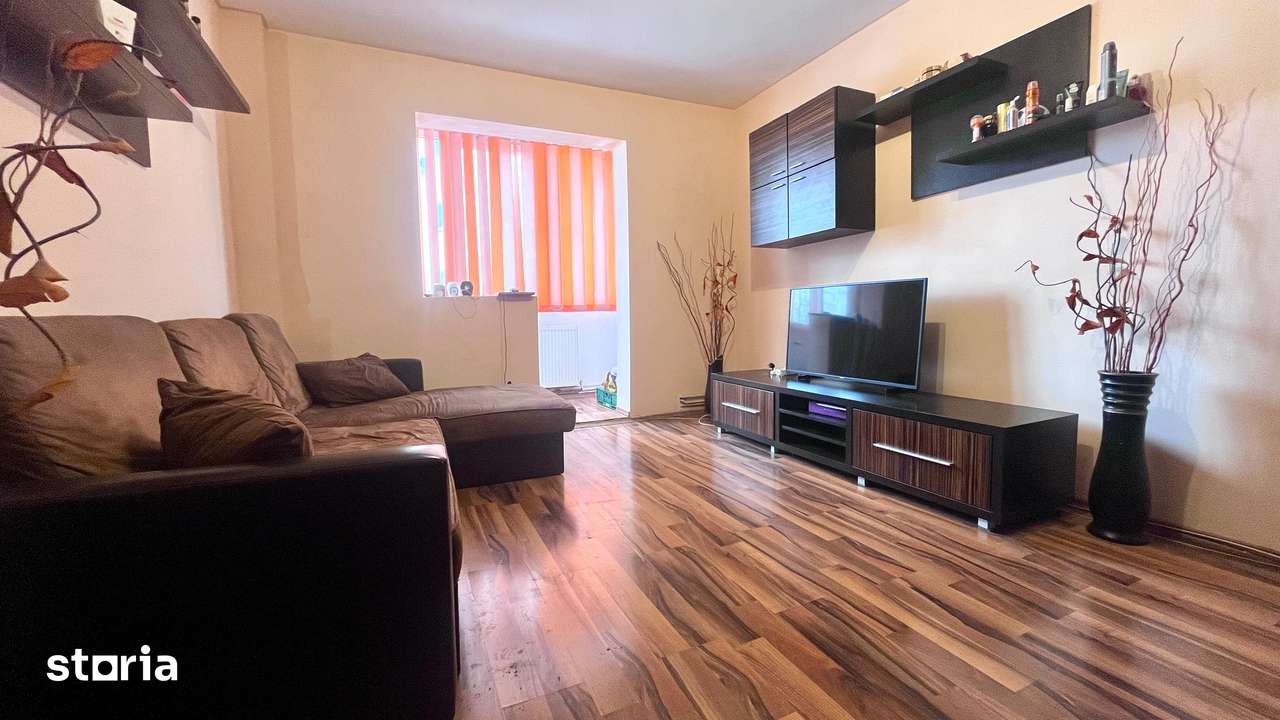 Apartament 3 Camere Str. Parcul Mic - Etaj Intermediar - Cod 5257 — fotografia 1