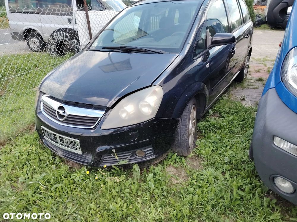 silnik skrzynia zafira b 1,9d drzwi klamka lusterko  czesci