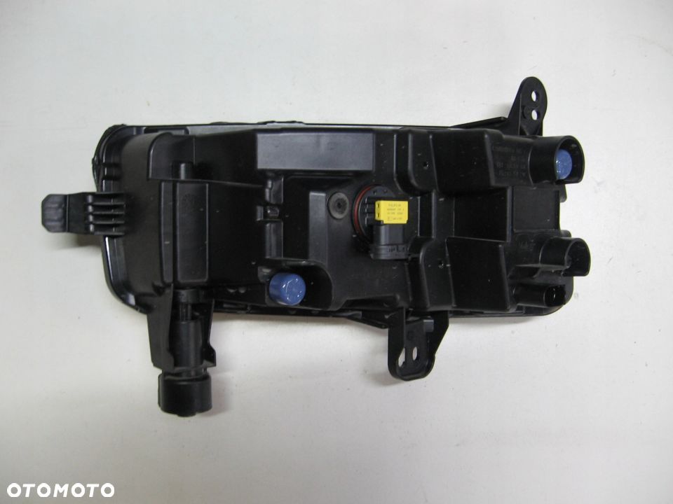 VW POLO VI HALOGEn prawy 2g0941662 - 2