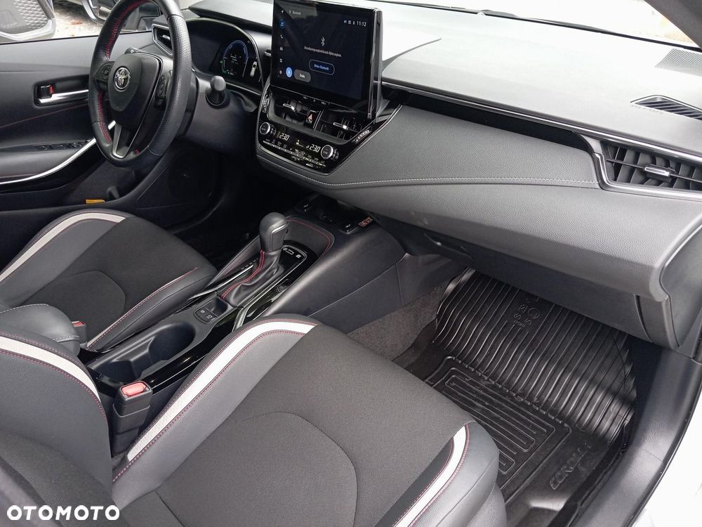 Toyota Corolla 1.8 Hybrid GR Sport - 11