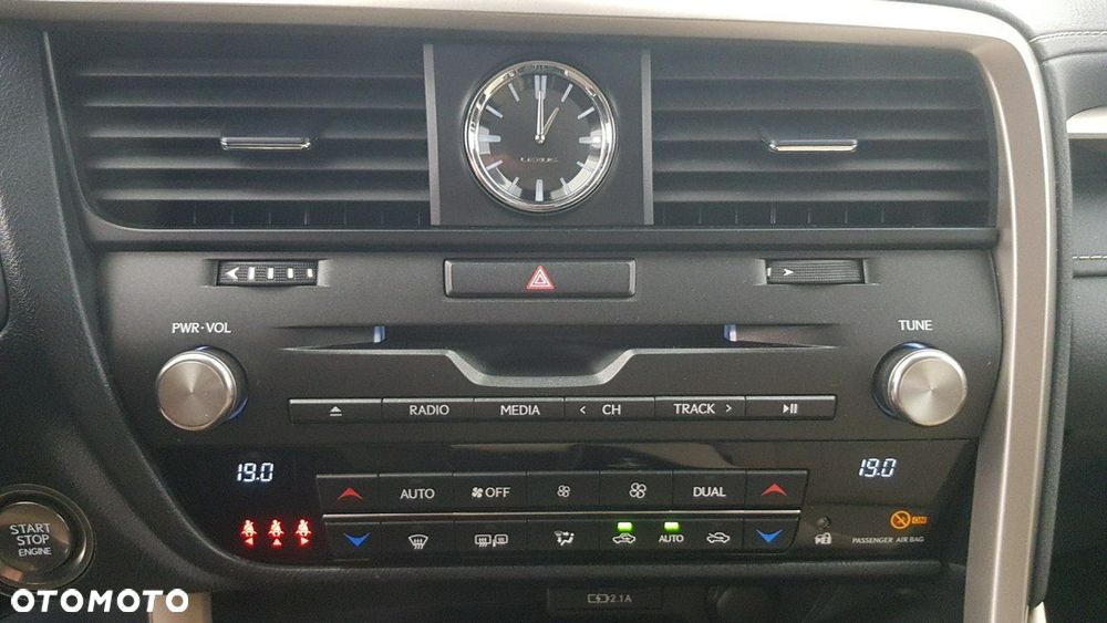 Lexus RX - 29