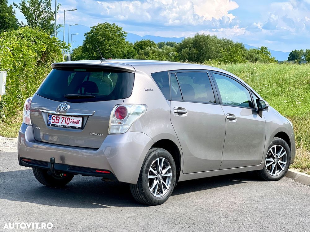 Toyota Verso - 3