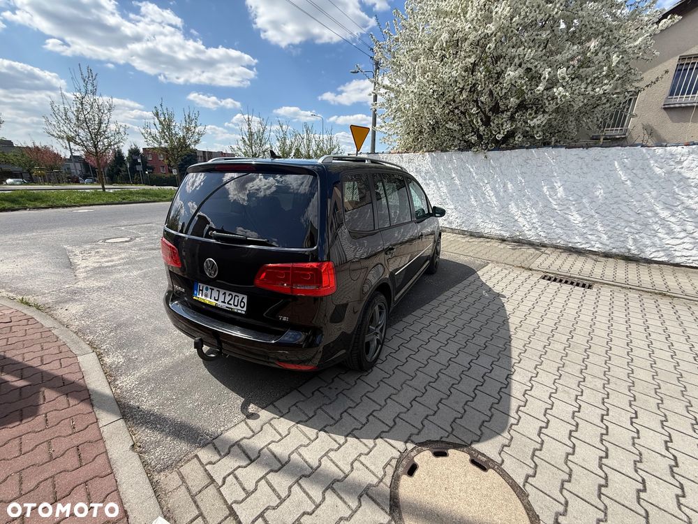 Volkswagen Touran 1.4 TSI DSG Highline - 36