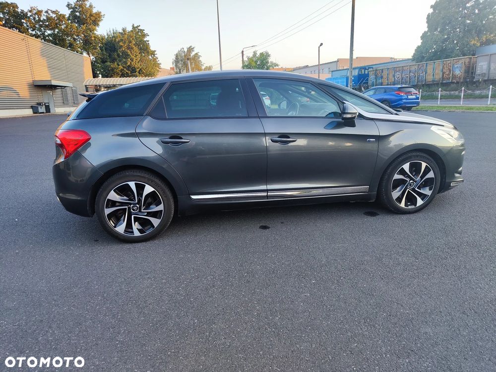 Citroën DS5 2.0 HDi Hybrid4 SoChic MCP - 10