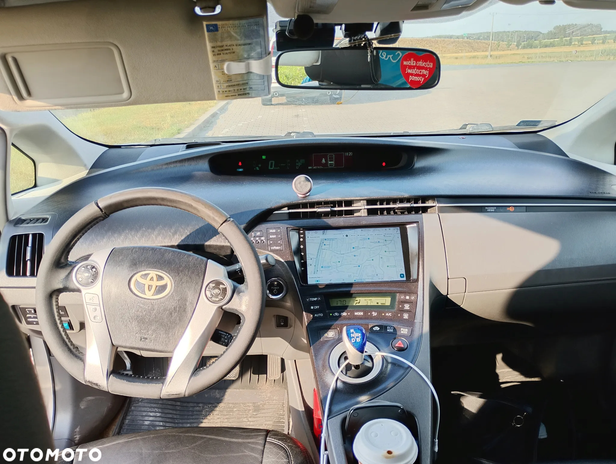 Toyota Prius 1.8 HSD Sol - 6