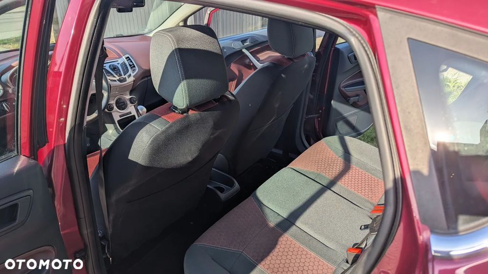 Ford Fiesta 1.4 Champions Edition - 13