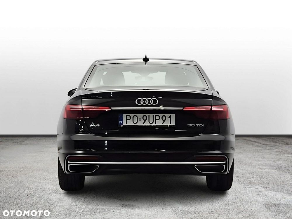 Audi A4 Limousine - 4