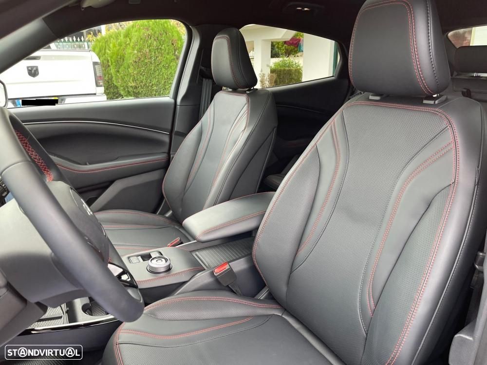 Ford Mustang Mach-E 87 kWh Premium AWD - 18