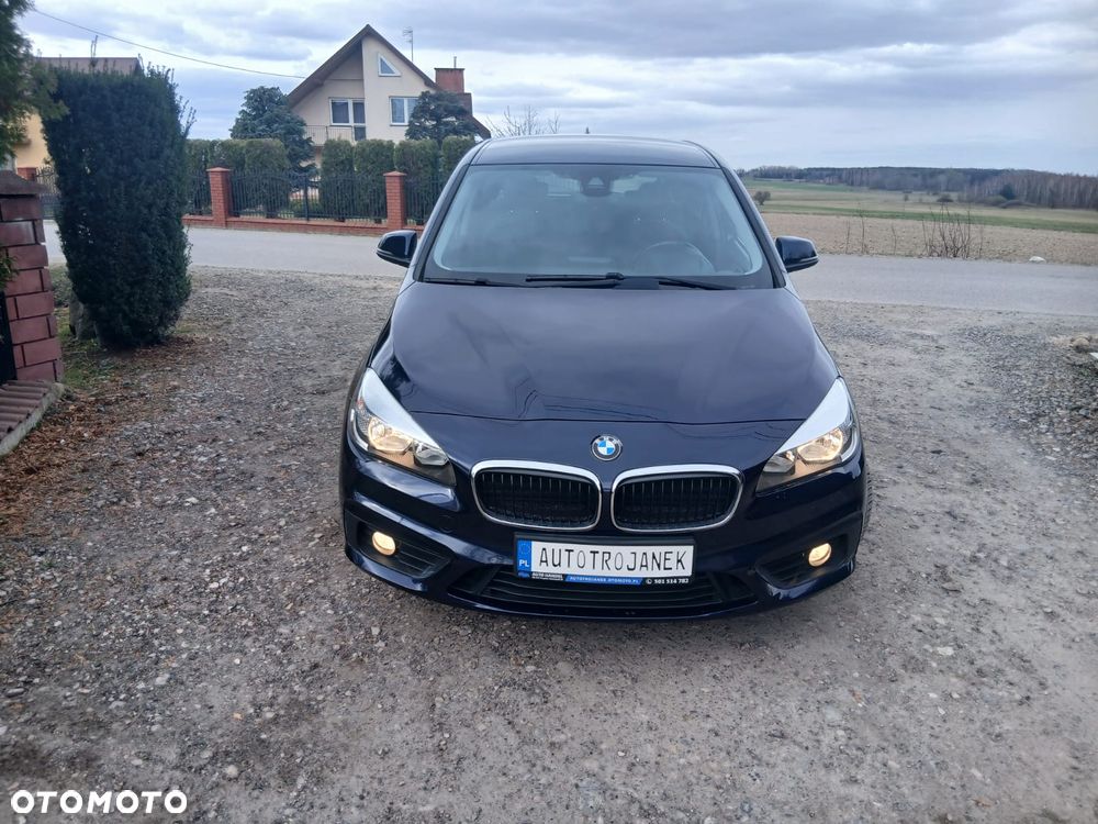 BMW Seria 2 218d xDrive Luxury Line - 2