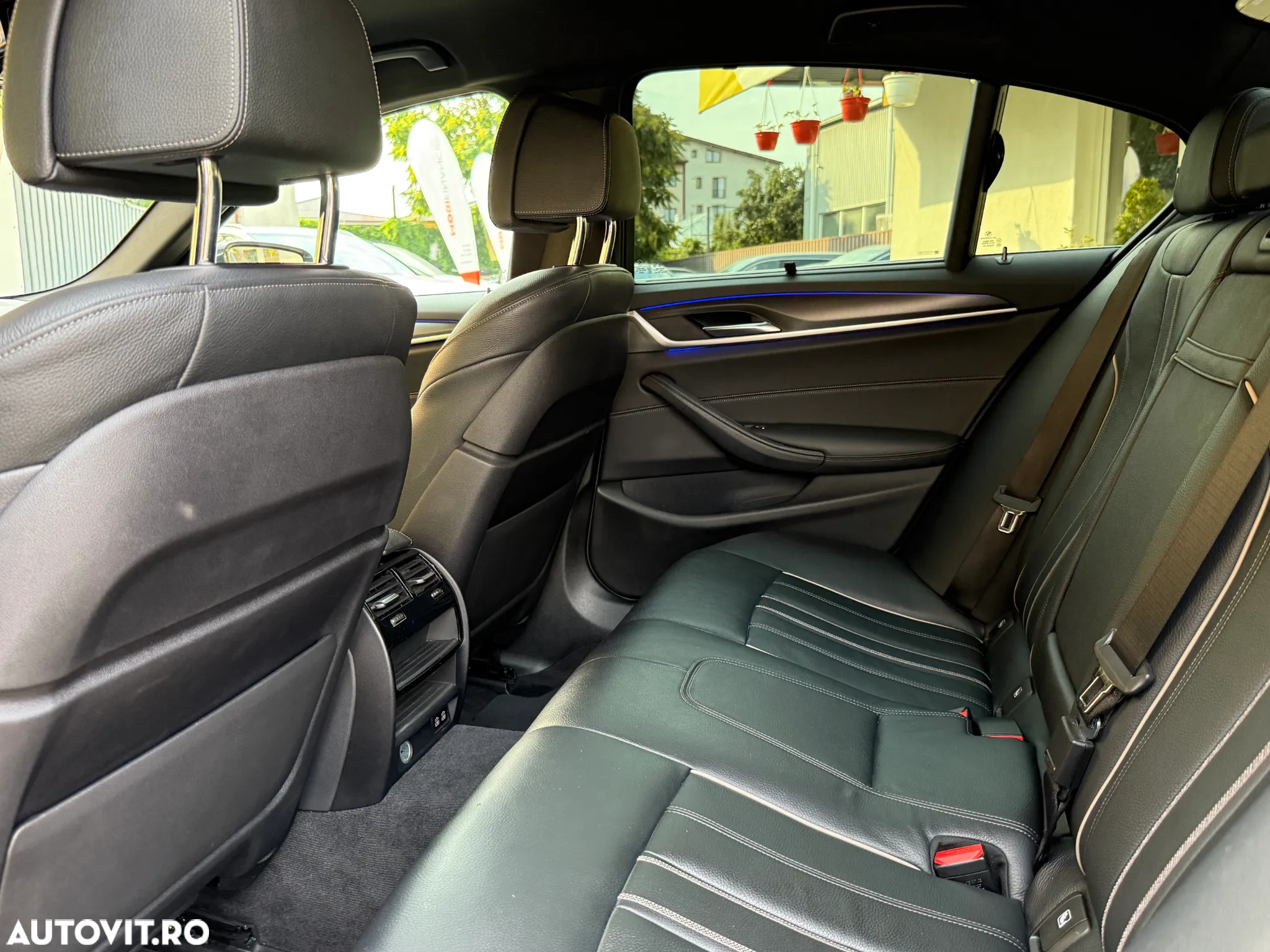 BMW Seria 5 530d AT MHEV - 10