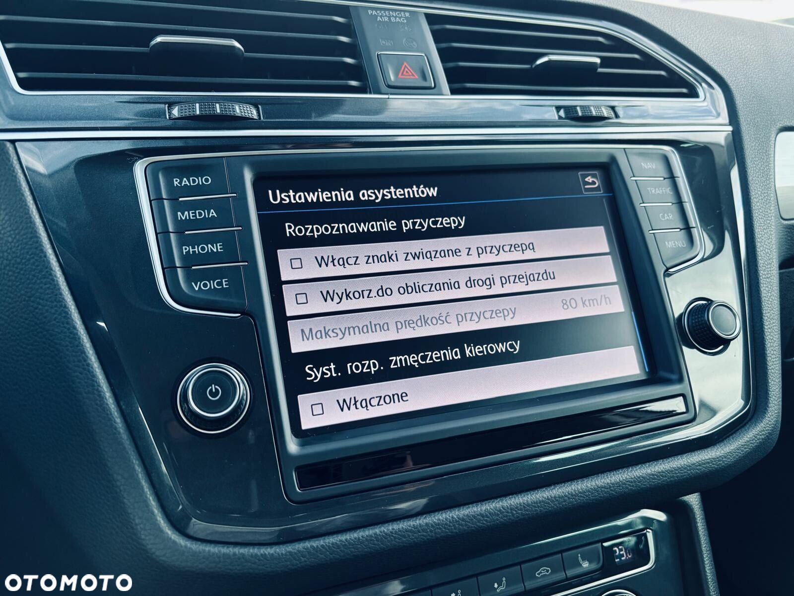 Volkswagen Tiguan - 31