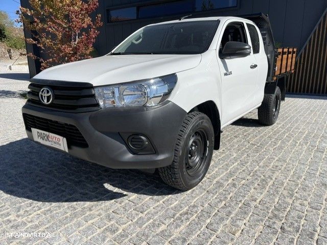Toyota Hilux - 3