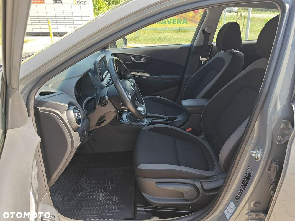 Hyundai Kona - 11
