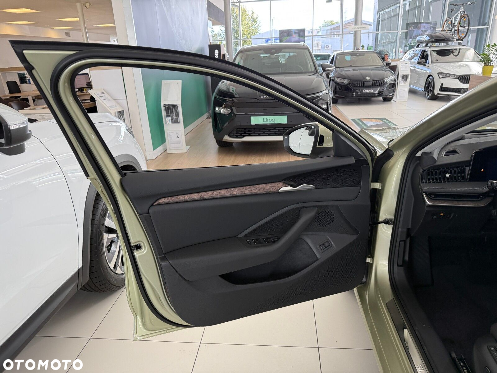 Skoda Superb 2.0 TDI SCR 4x4 L&K DSG - 13
