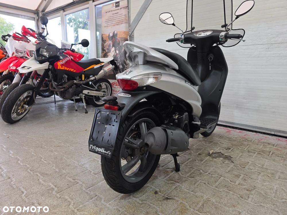 Peugeot Looxor - 20