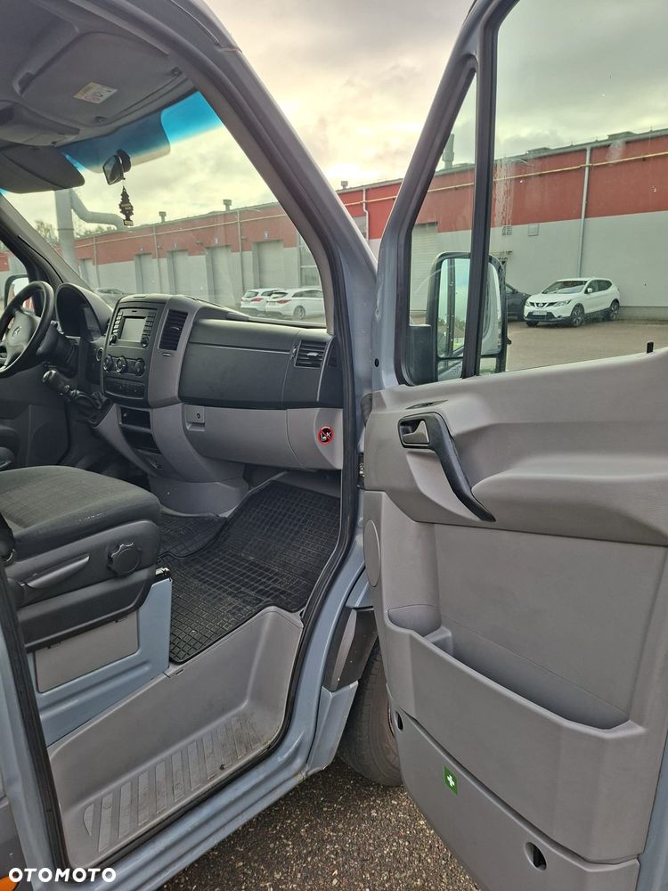 Mercedes-Benz Sprinter - 6