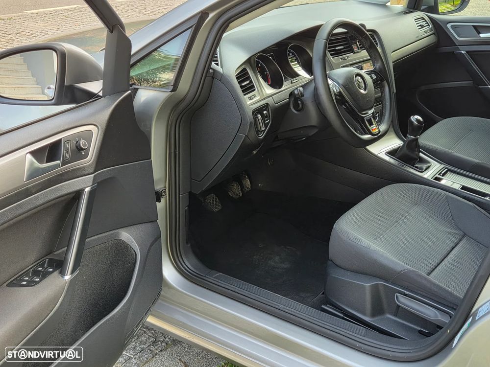 VW Golf Variant 1.6 TDi BlueMotion Trendline - 14