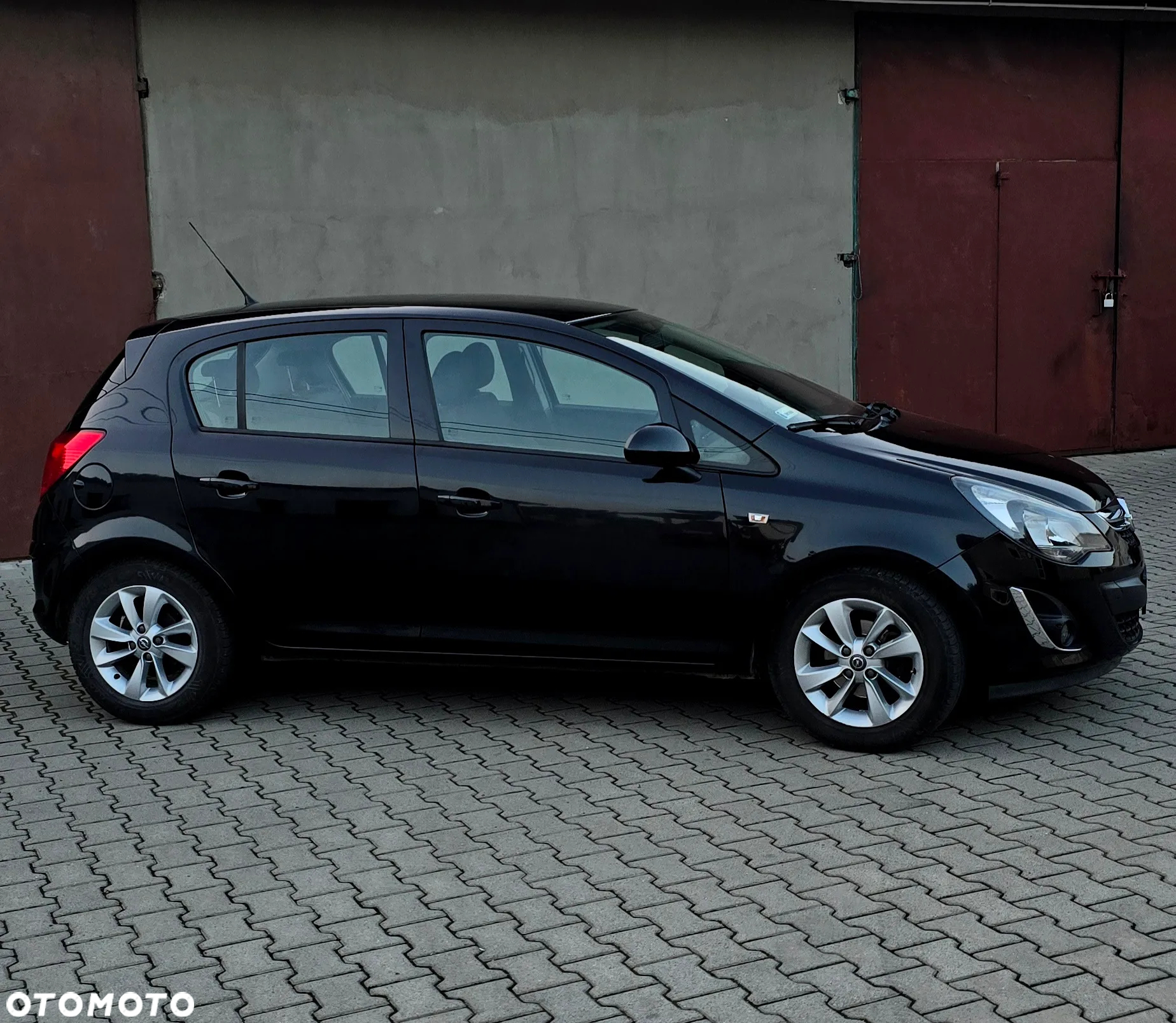 Opel Corsa 1.2 16V Edition / Active - 5