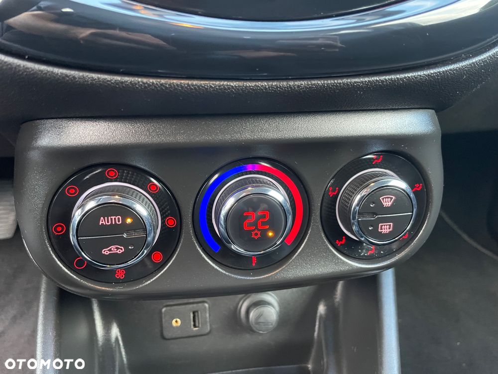 Opel Corsa 1.4 Cosmo - 16