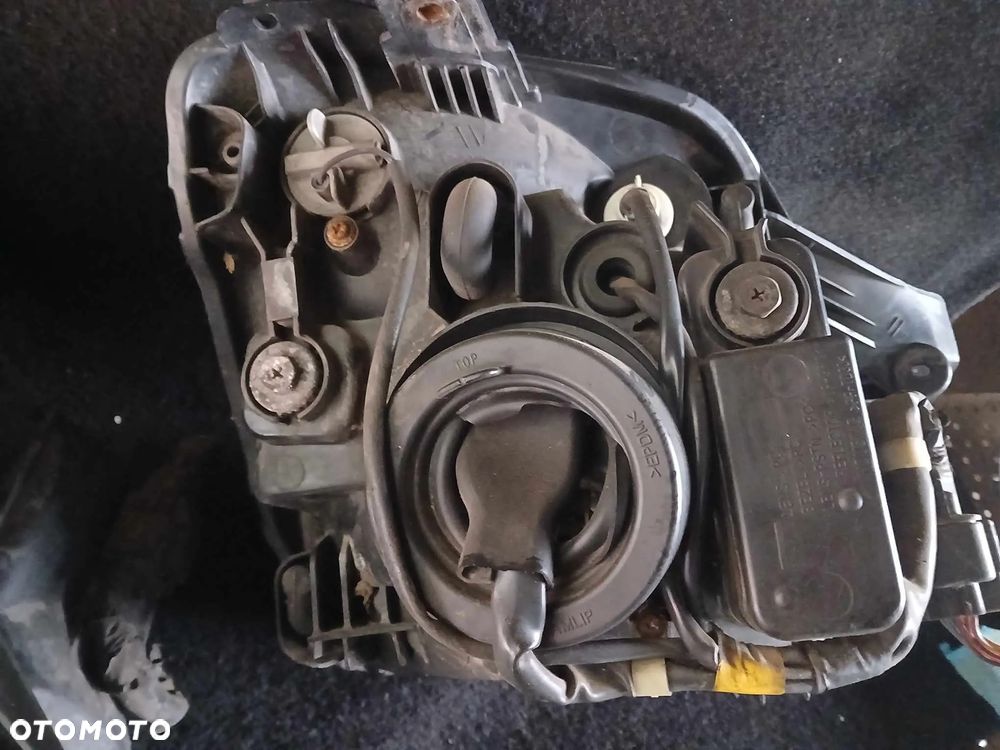 Kia Picanto lampa przednia  prawa, lewa - 8