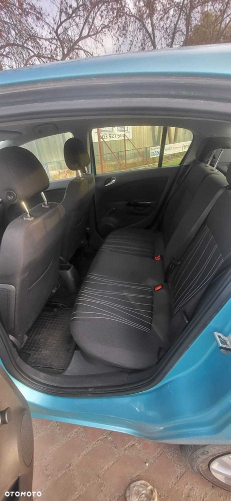 Opel Corsa 2010 photo 3