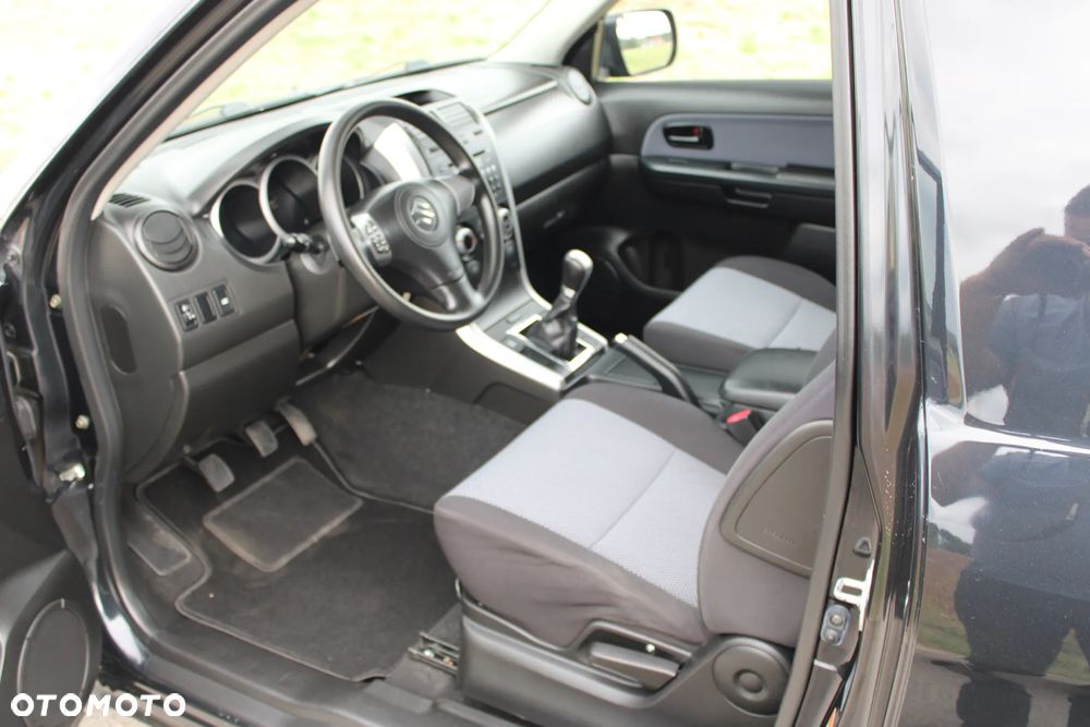 Suzuki Grand Vitara - 18