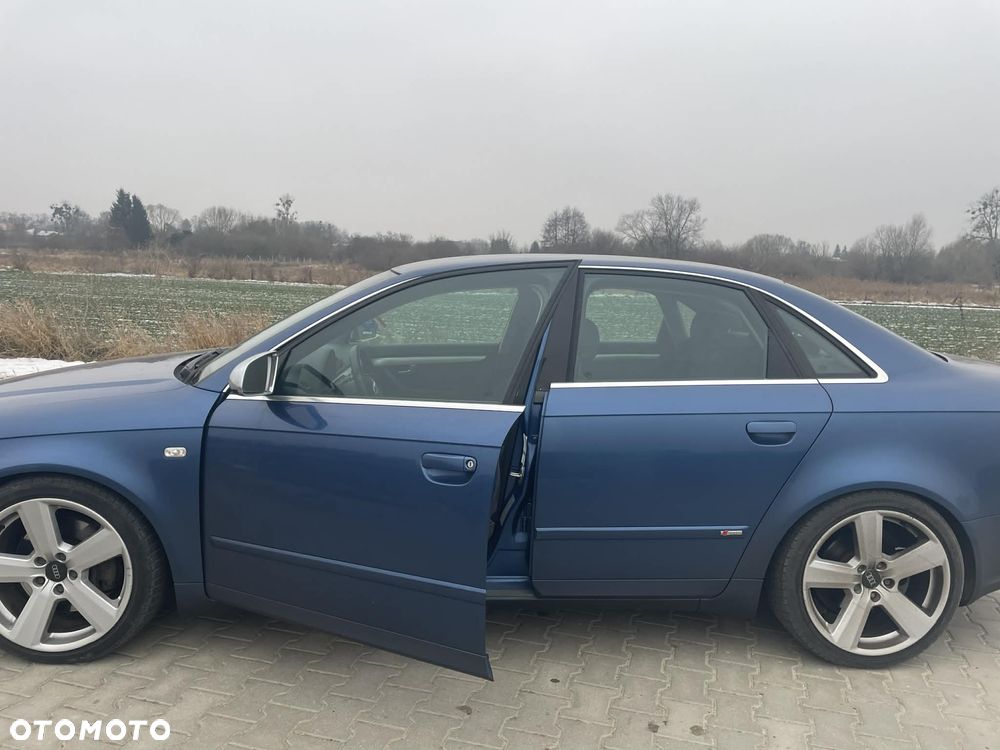 Audi A4 Limousine 2.0T FSI Quattro - 7