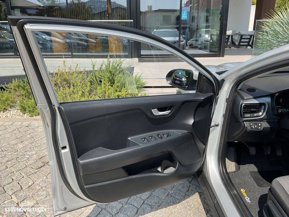 Kia Stonic 1.2 MPi Vibe - 19
