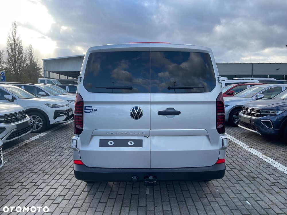 Volkswagen Caravelle - 14