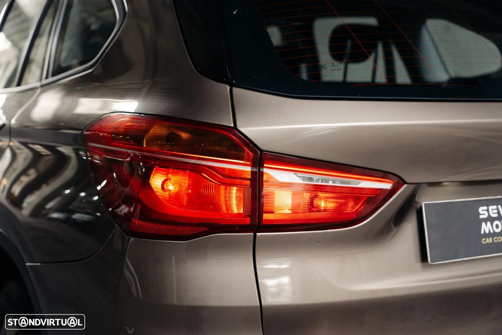 BMW X1 - 10