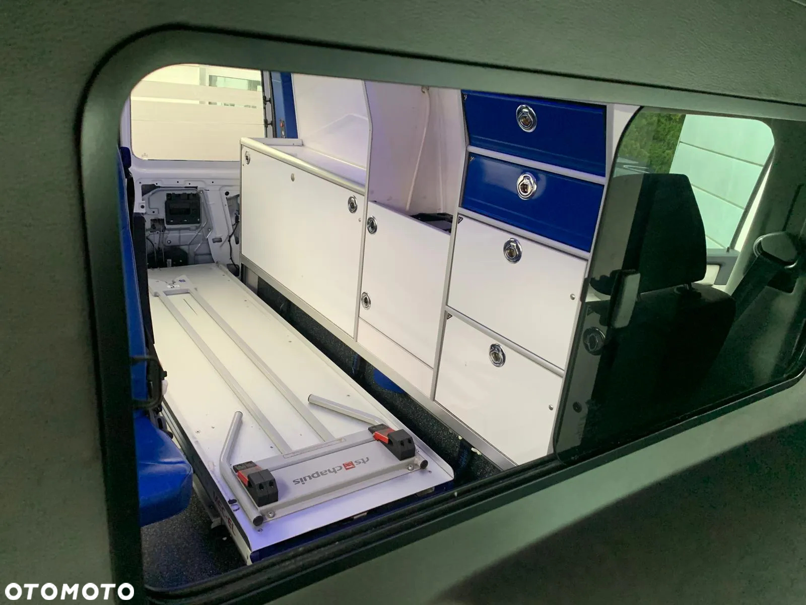 Volkswagen Transporter T6 Karetka Ambulans - 8