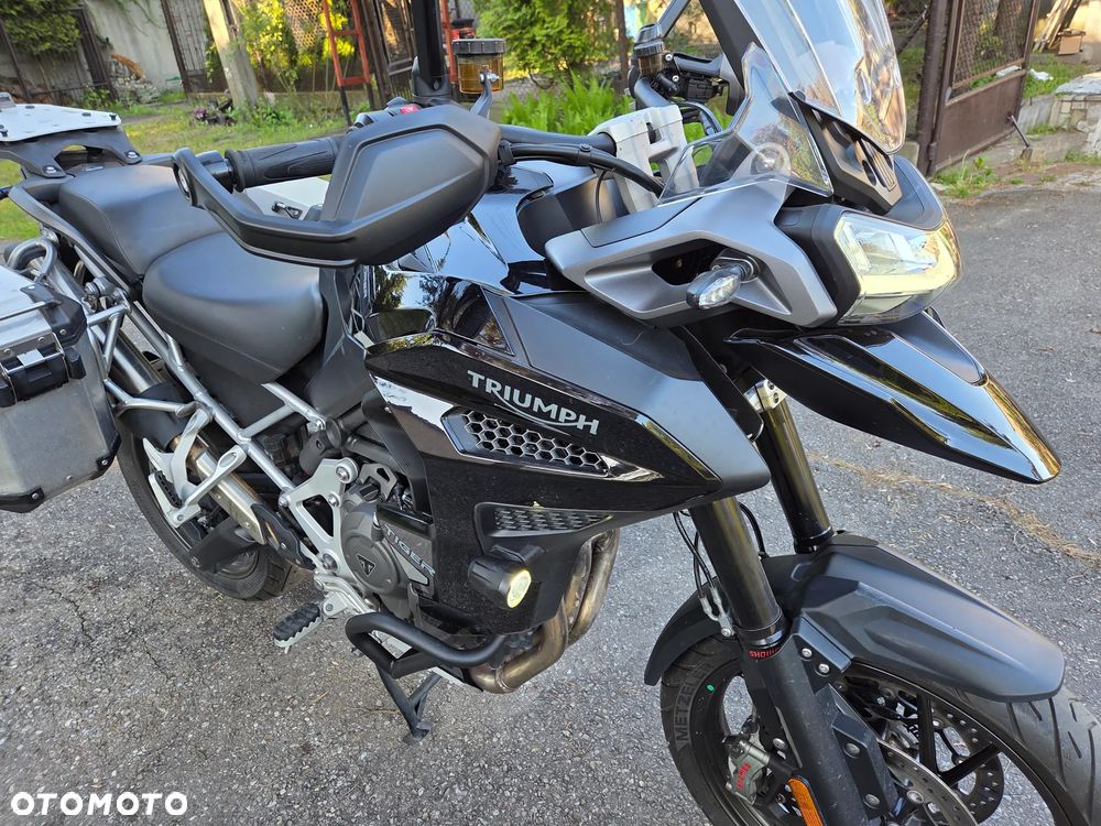 Triumph Tiger - 8