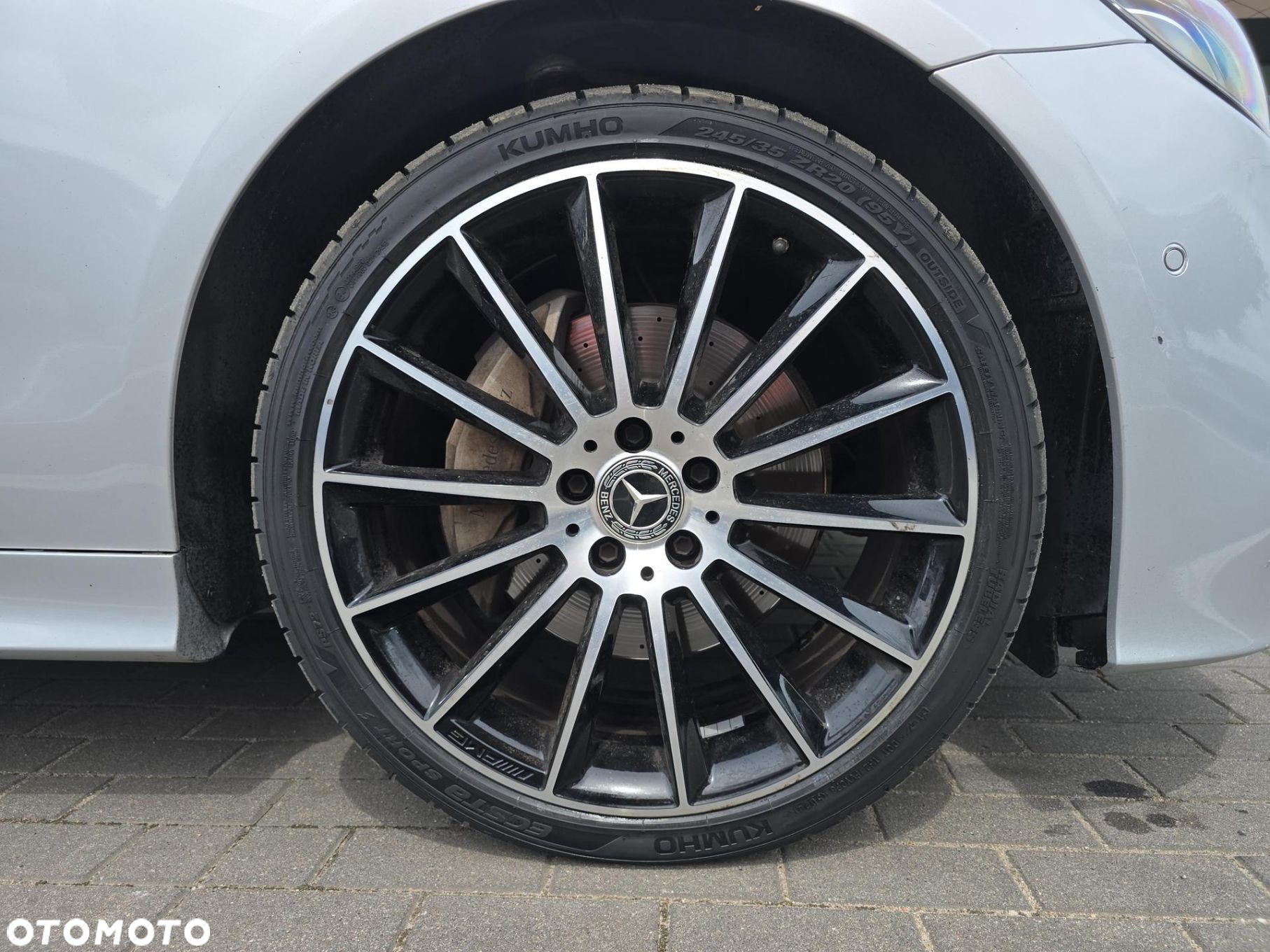 Mercedes-Benz Klasa E 220 d Coupe 4-Matic 9G-TRONIC - 9