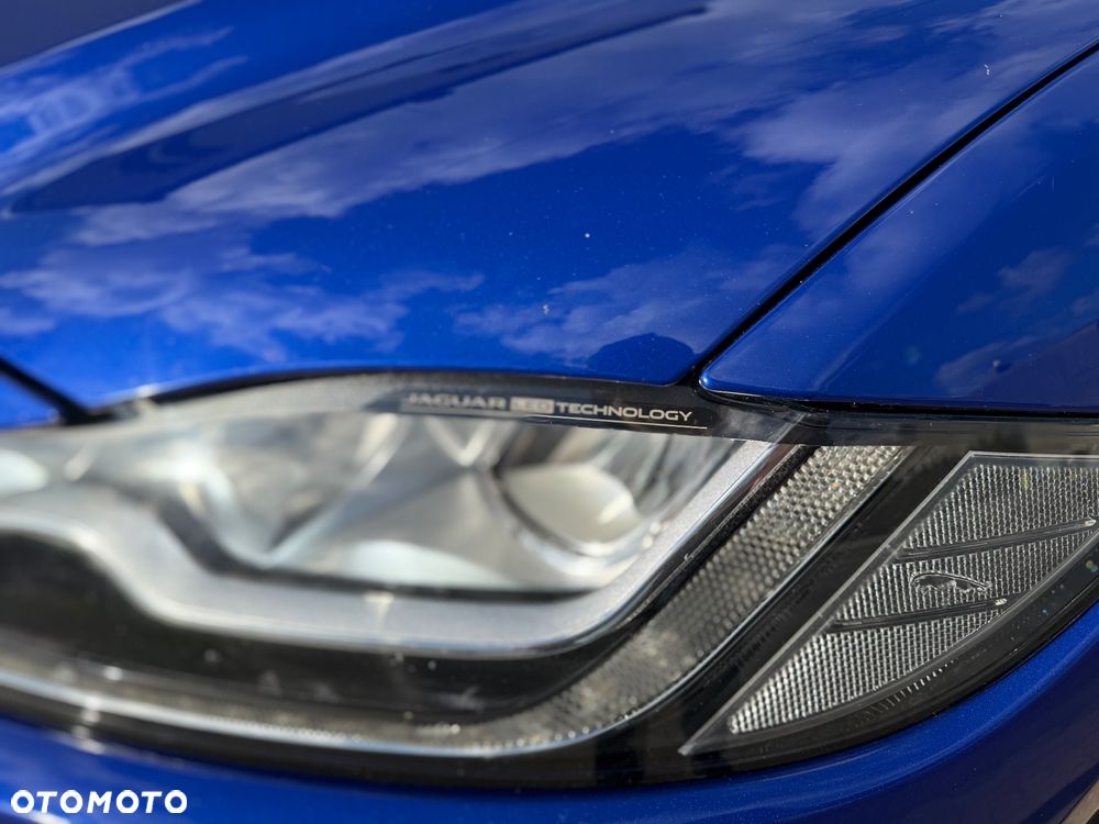 Jaguar F-Pace 20d AWD R-Sport - 16
