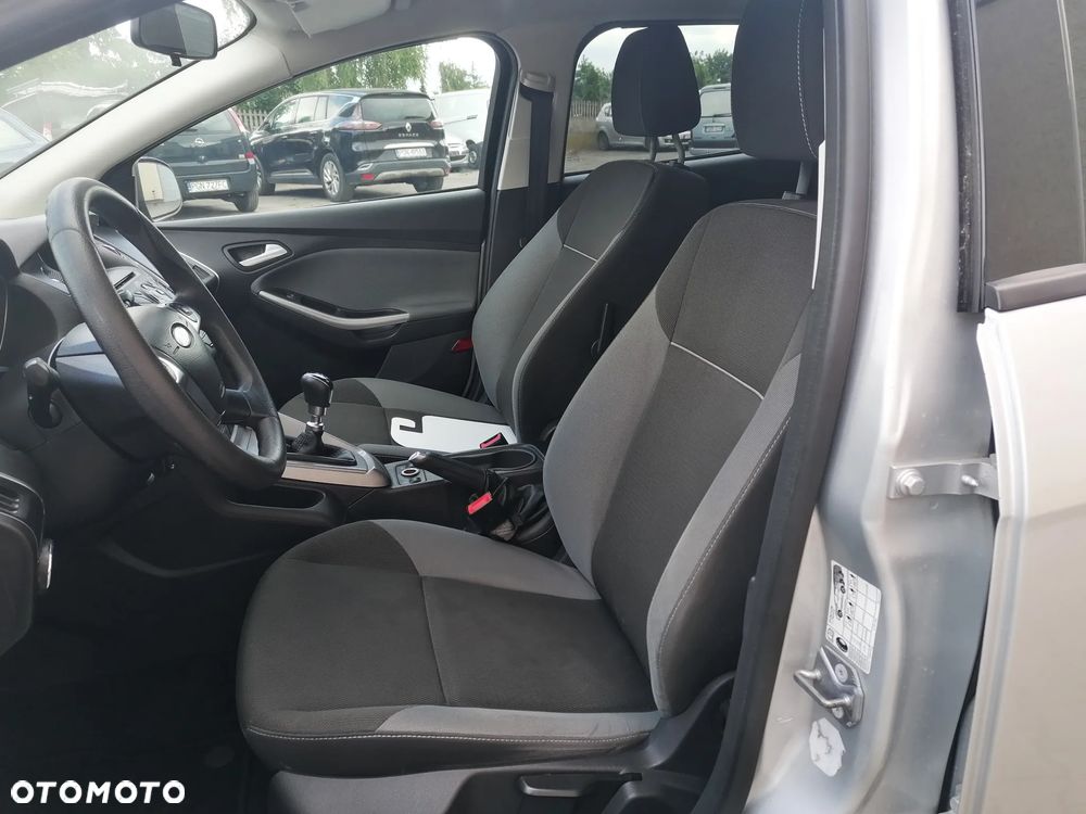 Ford Focus - 12