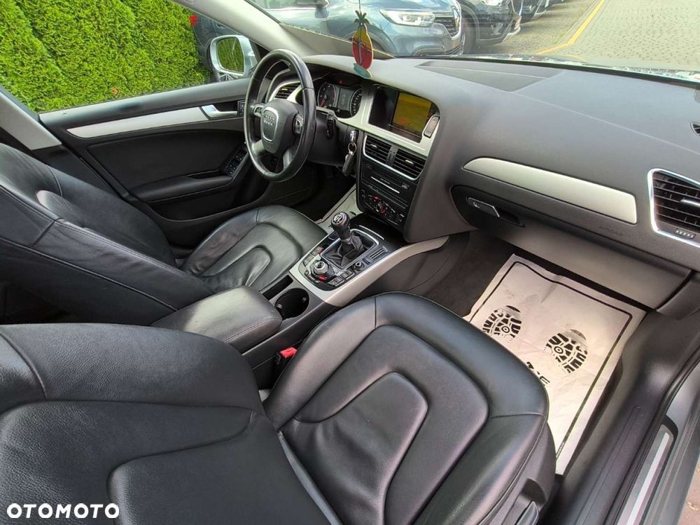 Audi A4 Limousine - 9