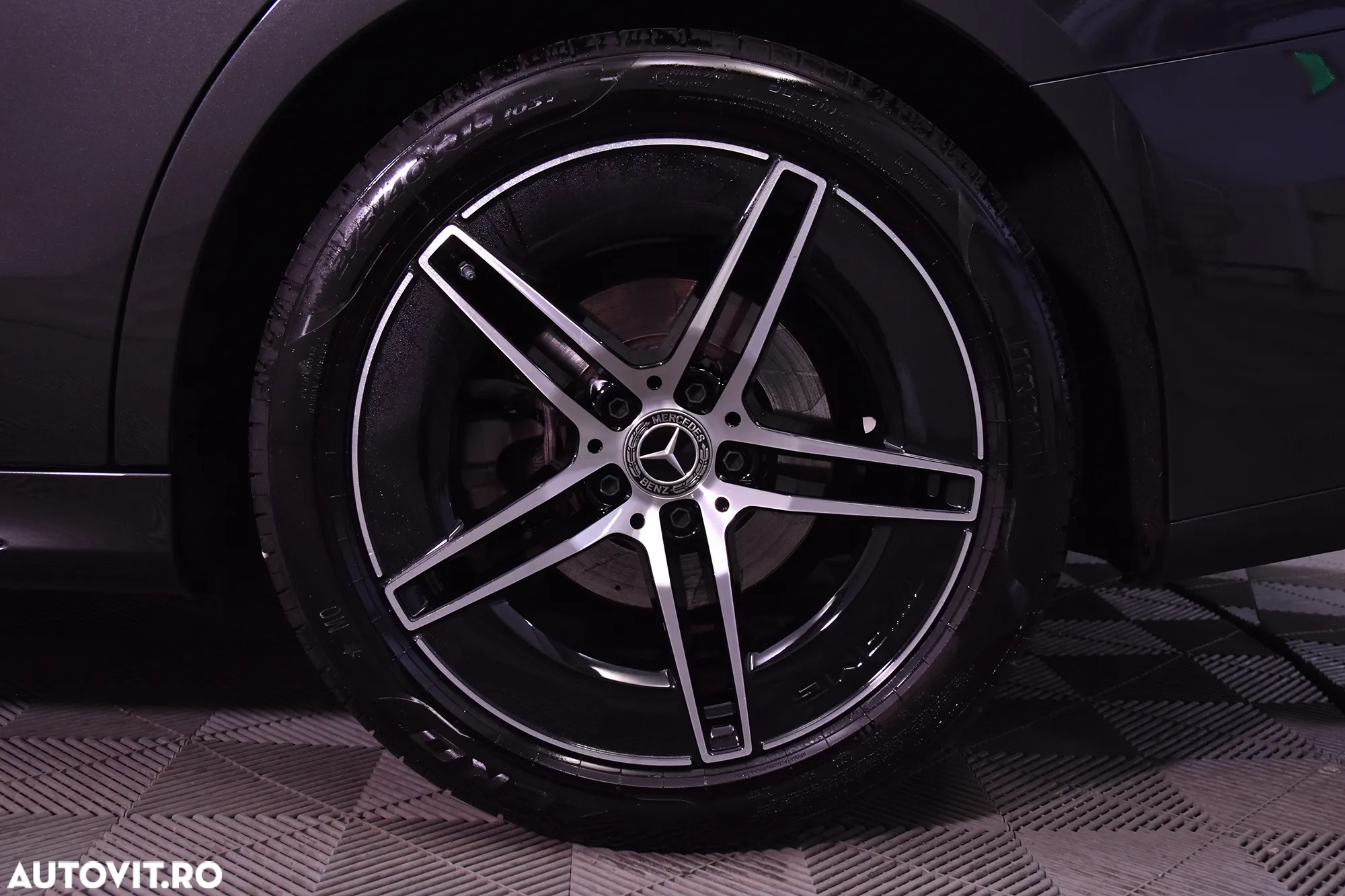 Mercedes-Benz E 200 MHEV Aut. - 13