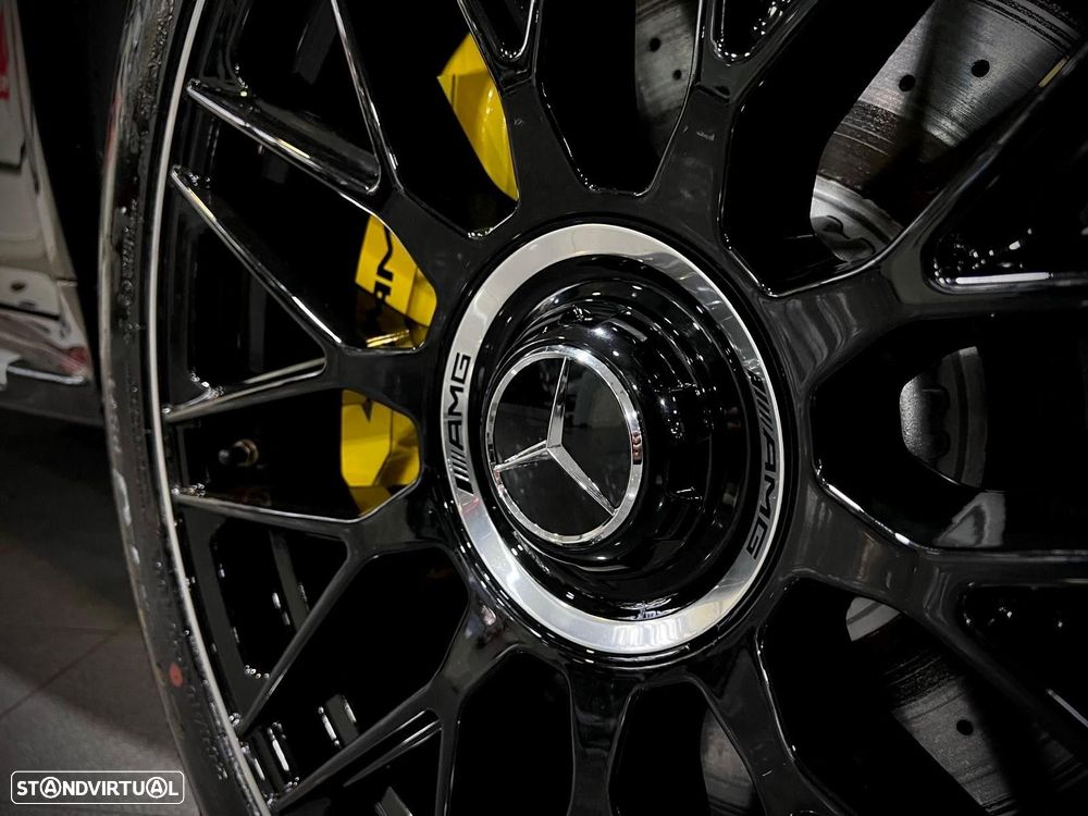 Mercedes-Benz GLC 300 e 4Matic - 11