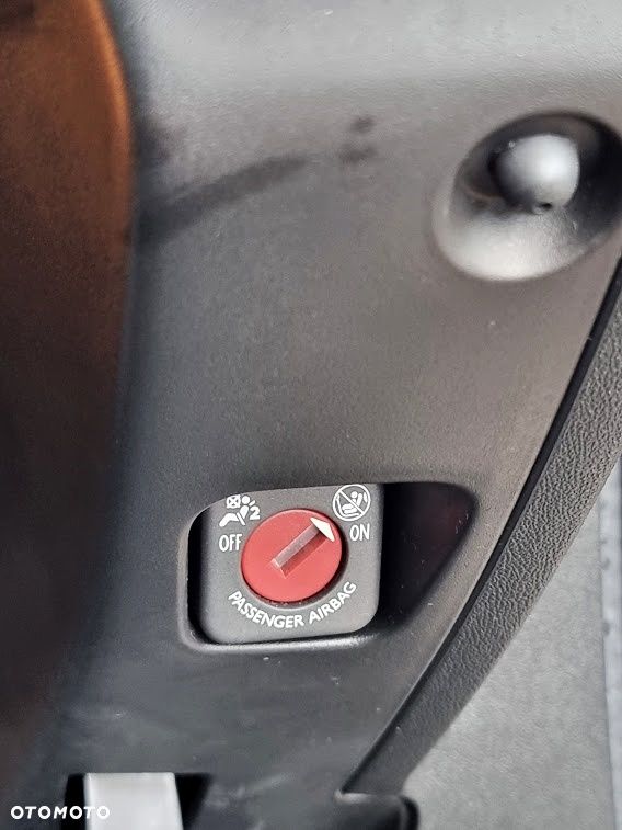 Peugeot 208 120 VTI Allure - 29