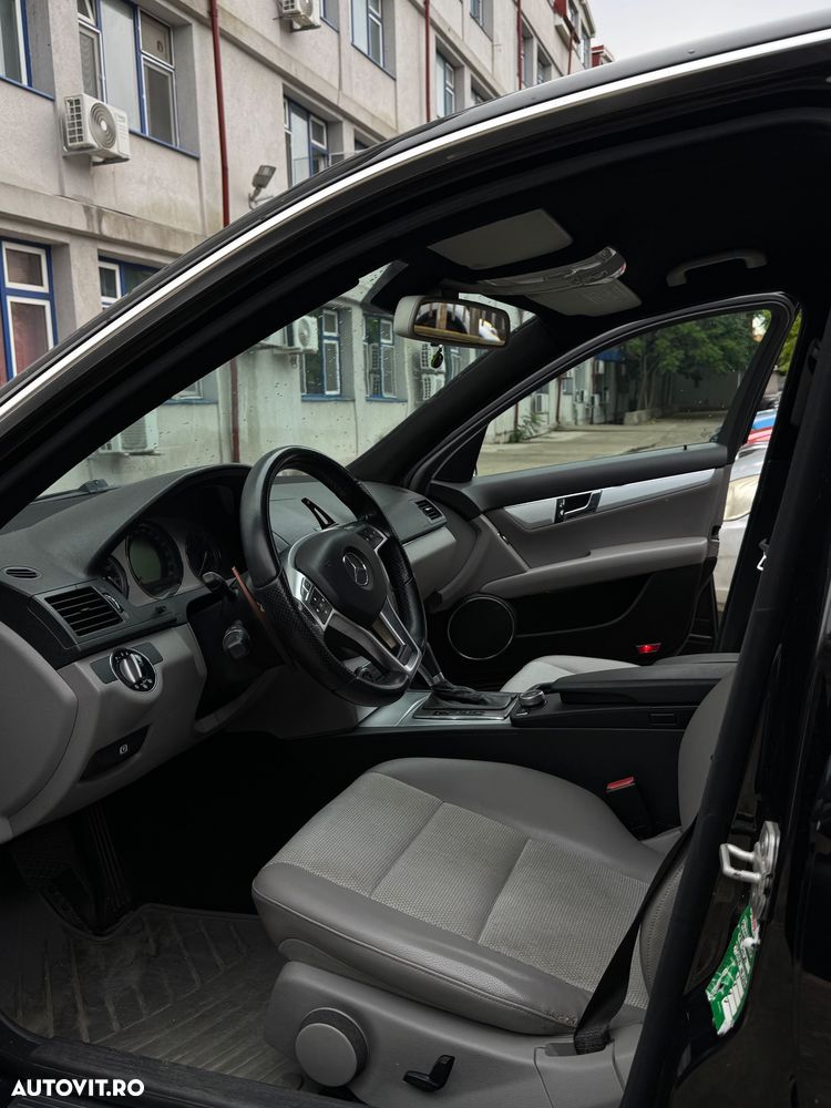 Mercedes-Benz C - 3