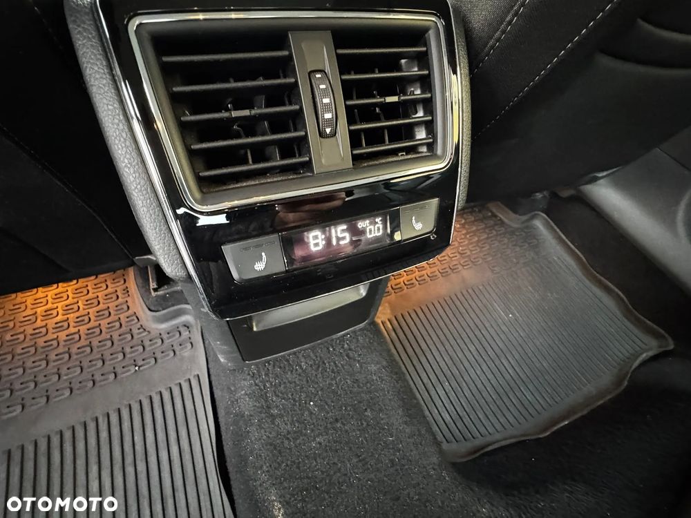 Skoda Superb 2.0 TDI Style - 9