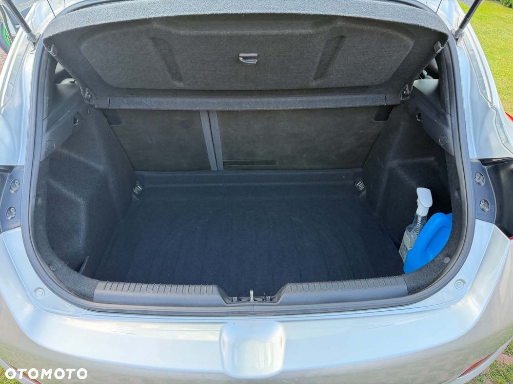 Hyundai i30 1.4 Classic + - 6