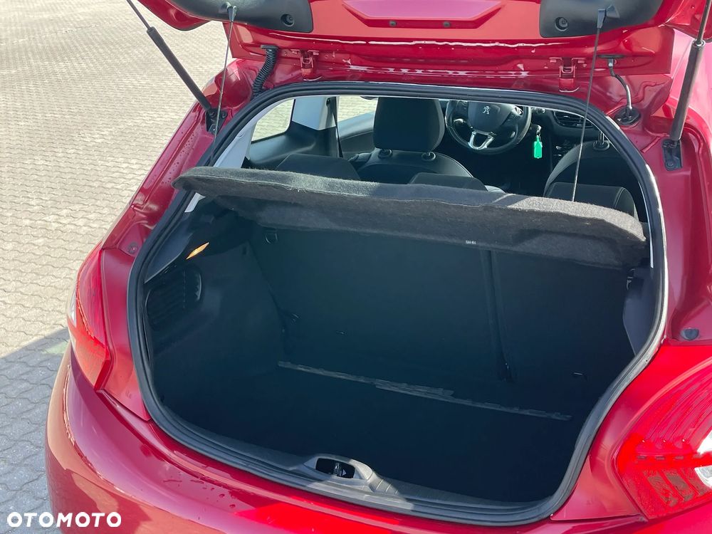 Peugeot 208 PureTech 110 Stop & Start Allure - 21