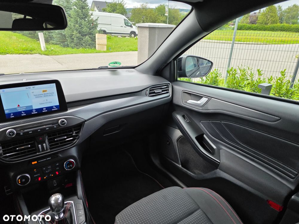 Ford Focus 1.5 EcoBoost ST-Line Business - 12