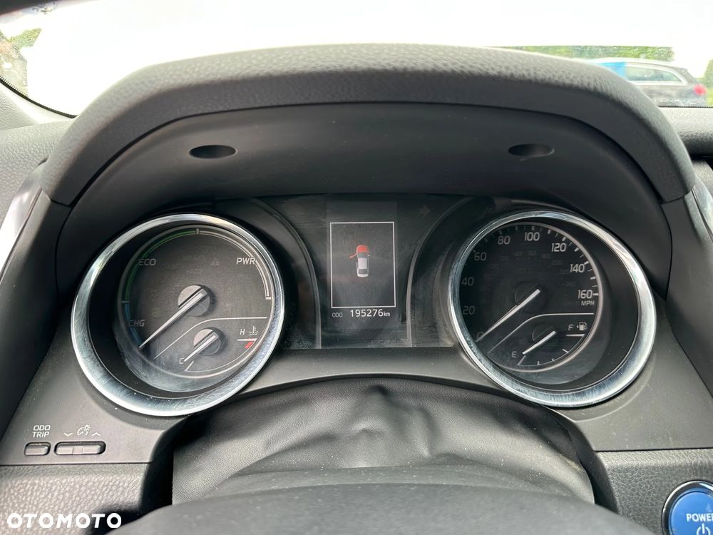 Toyota Camry - 18