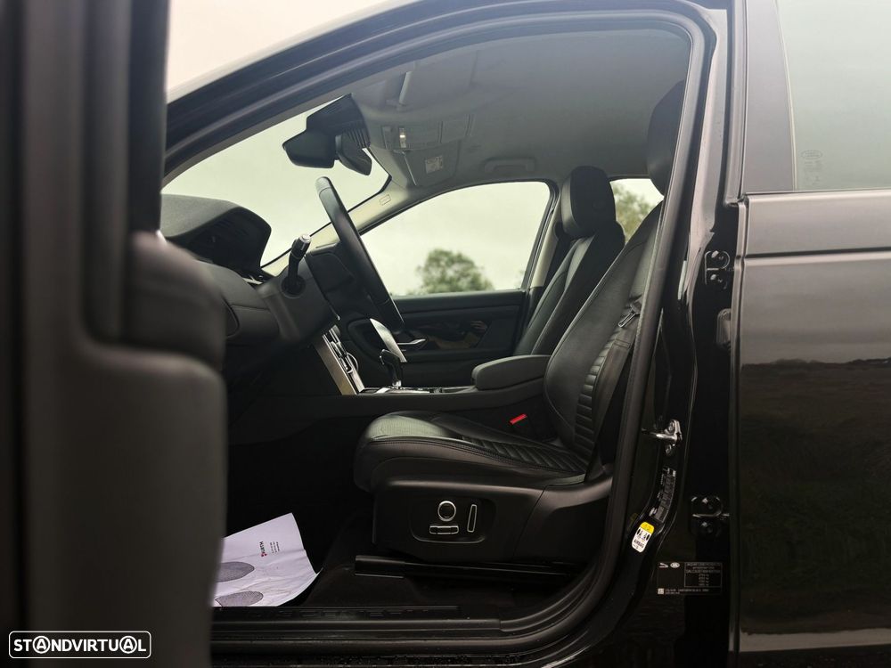 Land Rover Discovery Sport P300e Dynamic SE - 8