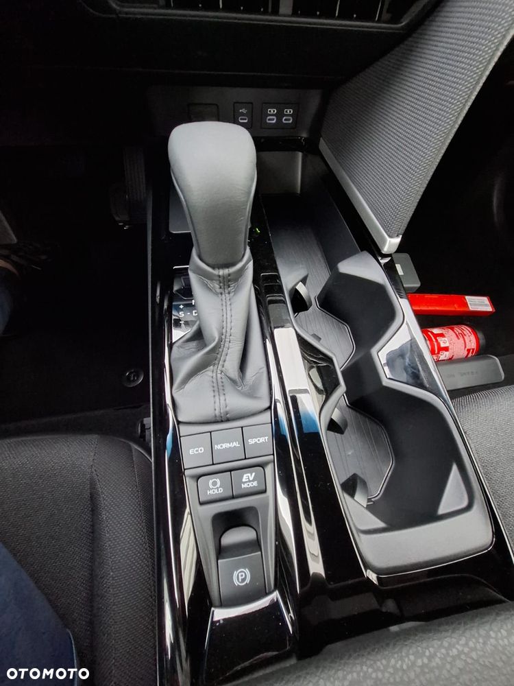 Toyota Camry 2.5 Hybrid Comfort CVT - 15